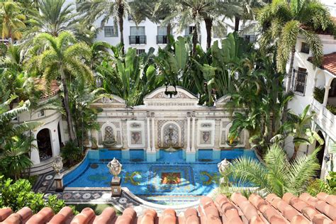 la casa de gianni versace en miami|giannis villa casa casuarina miami.